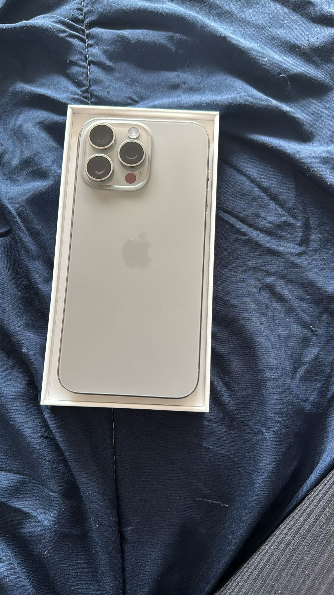 IPHONE 15 PRO MAX 256 MINT CONDITION NATURAL TITANIUM - photo 5