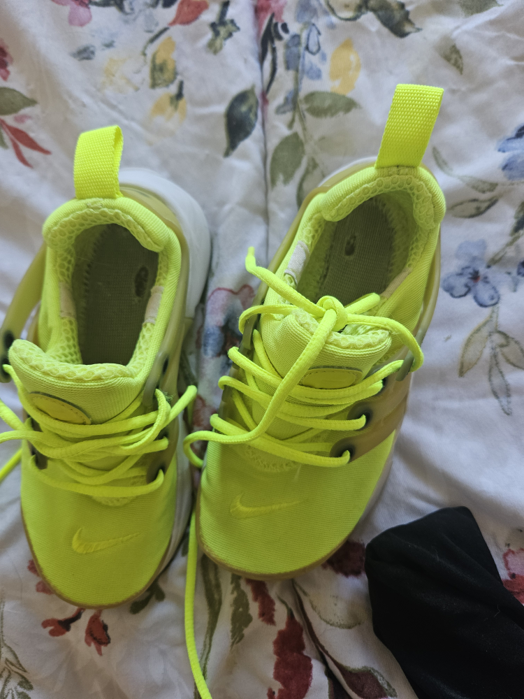 #FREECYCLE Little kids Nike sneakers image indicator(2)