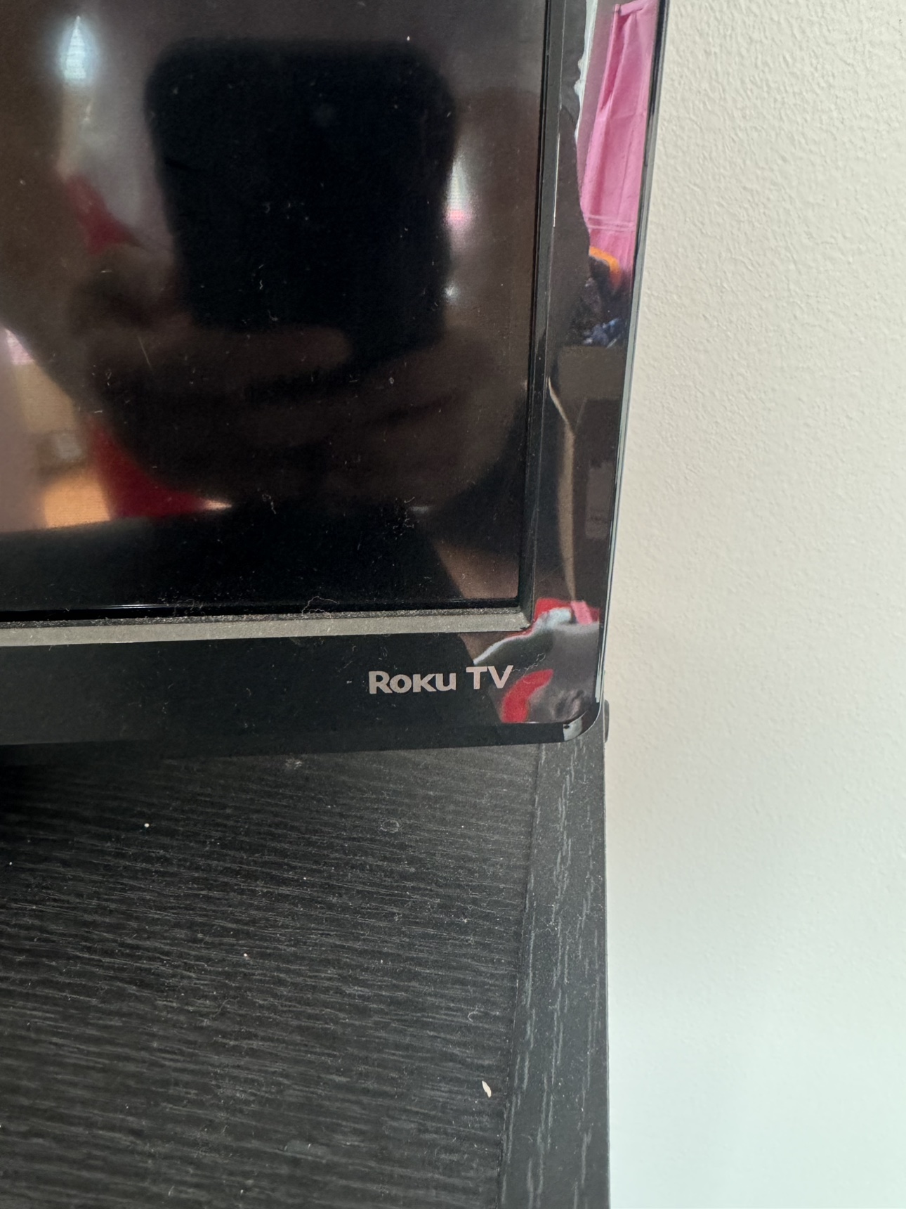 32” Sanyo Roku SmartTV image indicator(2)