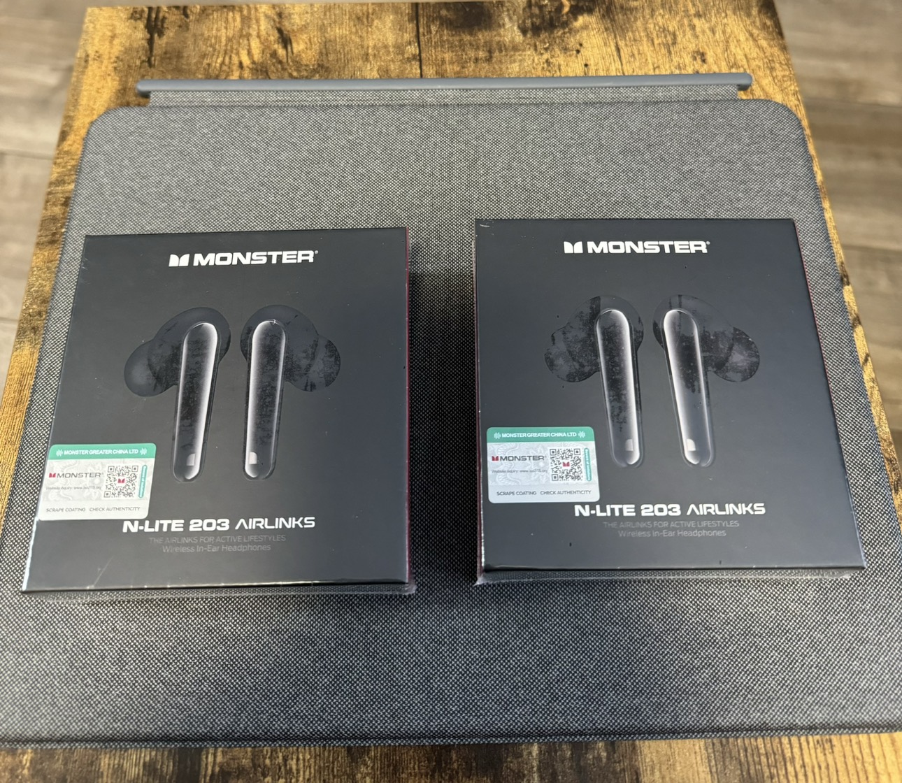 Monster N-Lite 203 AirLinks Wireless Earbuds - photo 2