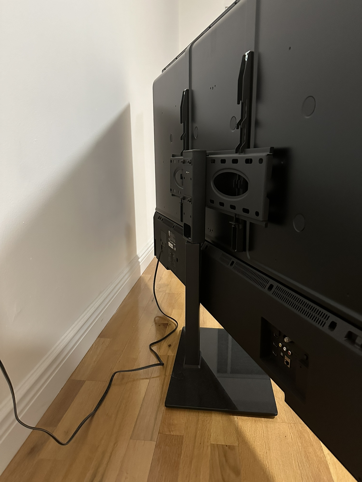 Philips 65” 4K UHD (2160p) Roku Smart LED TV - photo 3