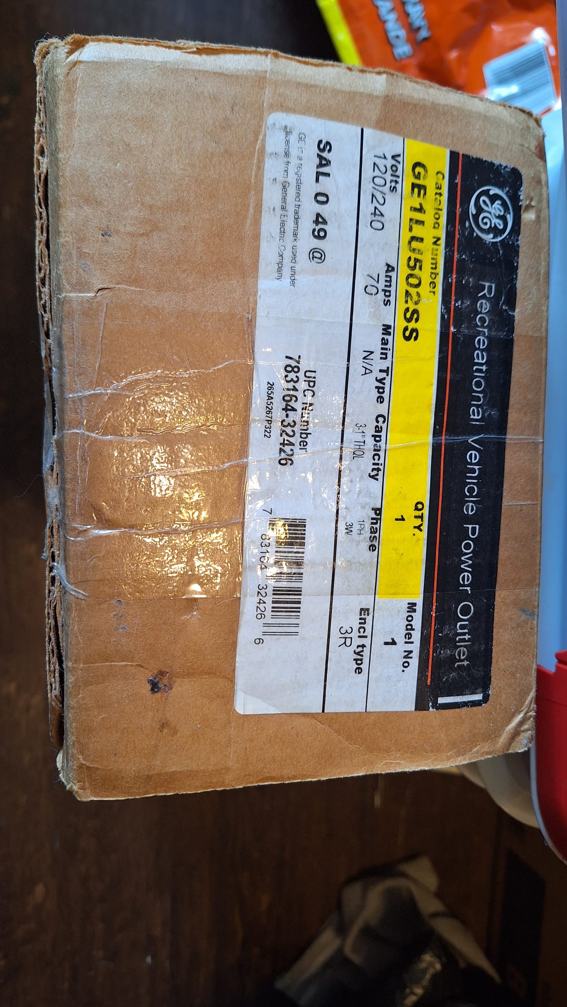 GE Recreational Vehicle RV 70 Amp 120/240V Power Outlet image indicator(10)