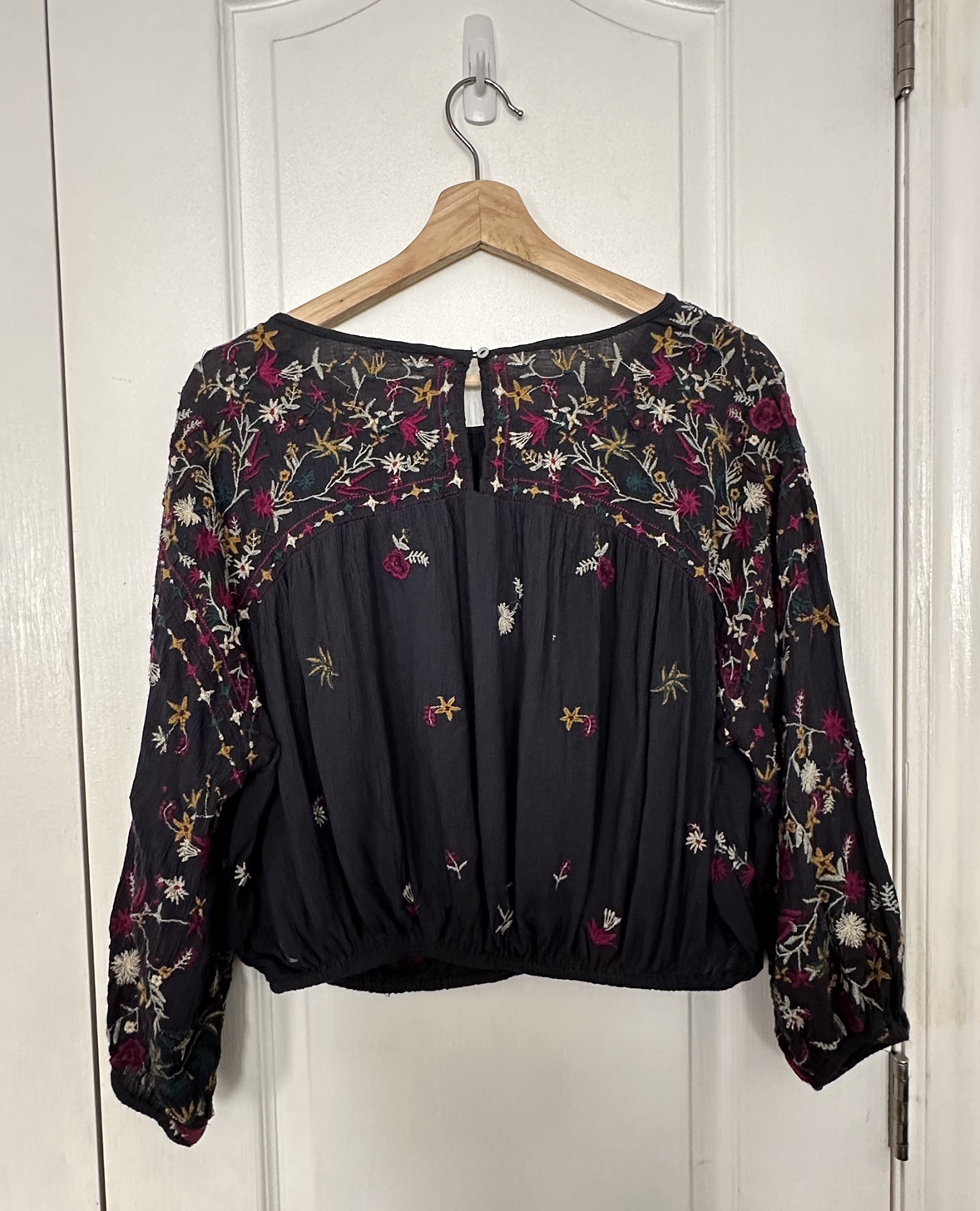 Free People “Wild Flowers” blouse • size M • indigo image indicator(5)