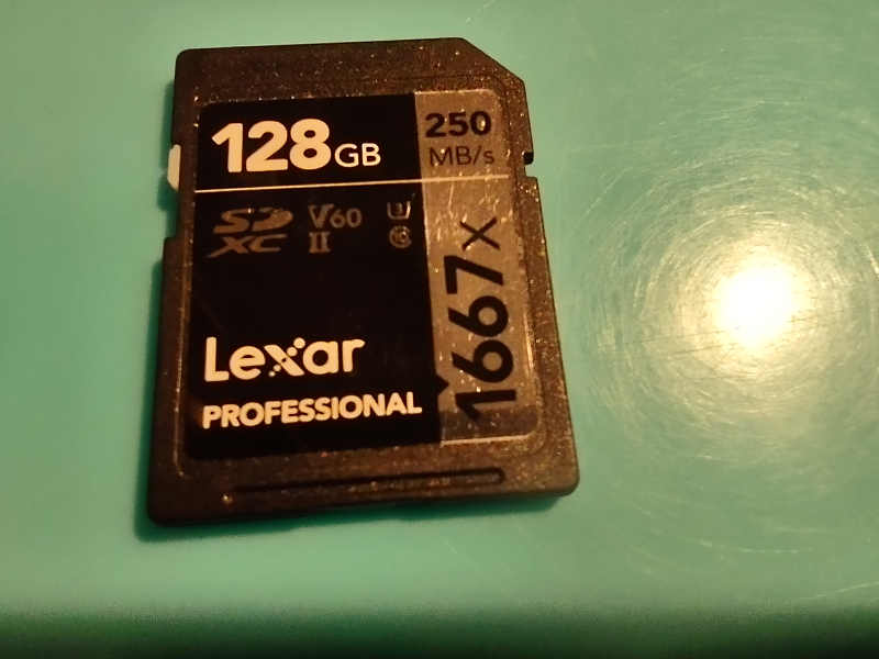 128 GB SD card (super fast) memory thumbnail