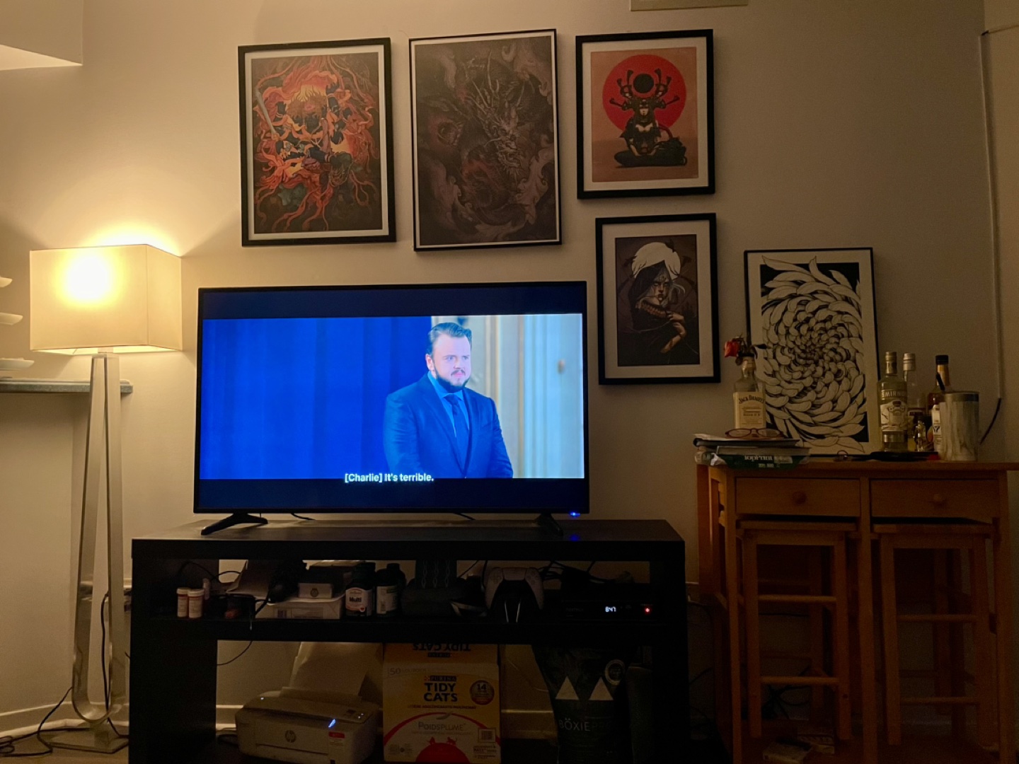 Black console/ TV stand