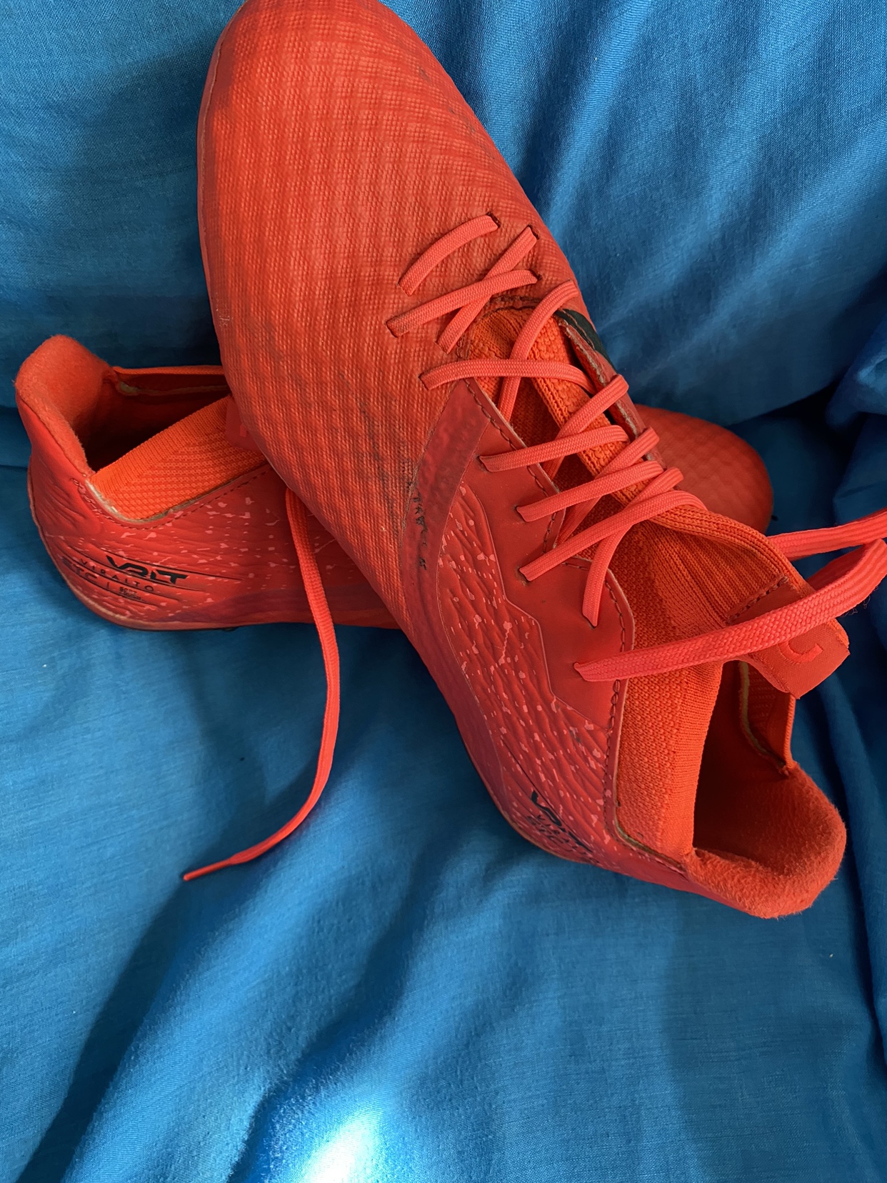 Youth boys: Soccer cleats