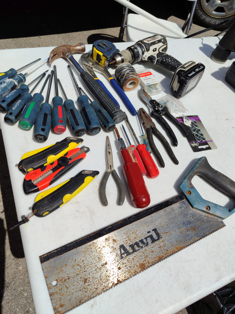 screwdrivers, hammer, Makita Concrete/Steel Hammer Drill Tools - photo 3