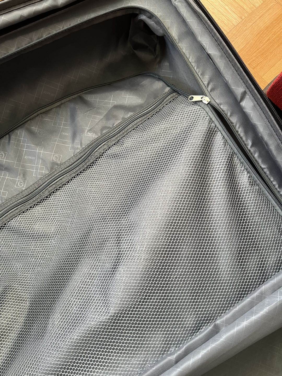 Small Carry-on Luggage - photo 4