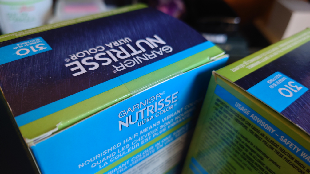 Garnier Nutrisse Ultra Color 310 Darkest Blue image indicator(3)