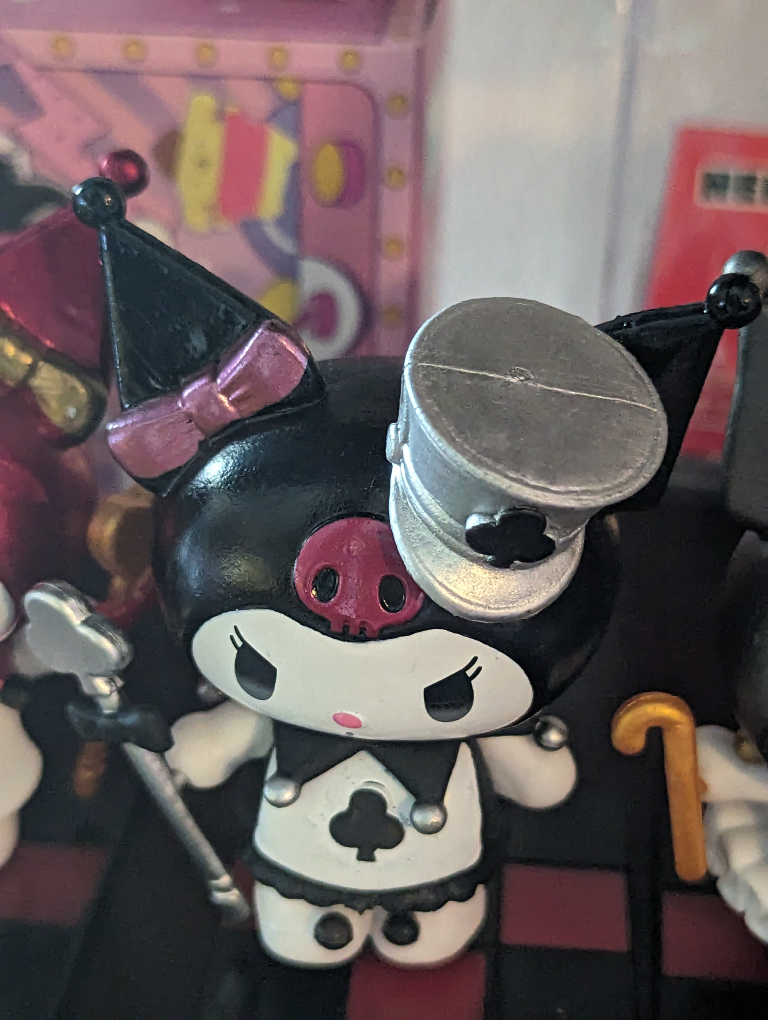 Kuromi figurine image indicator(3)