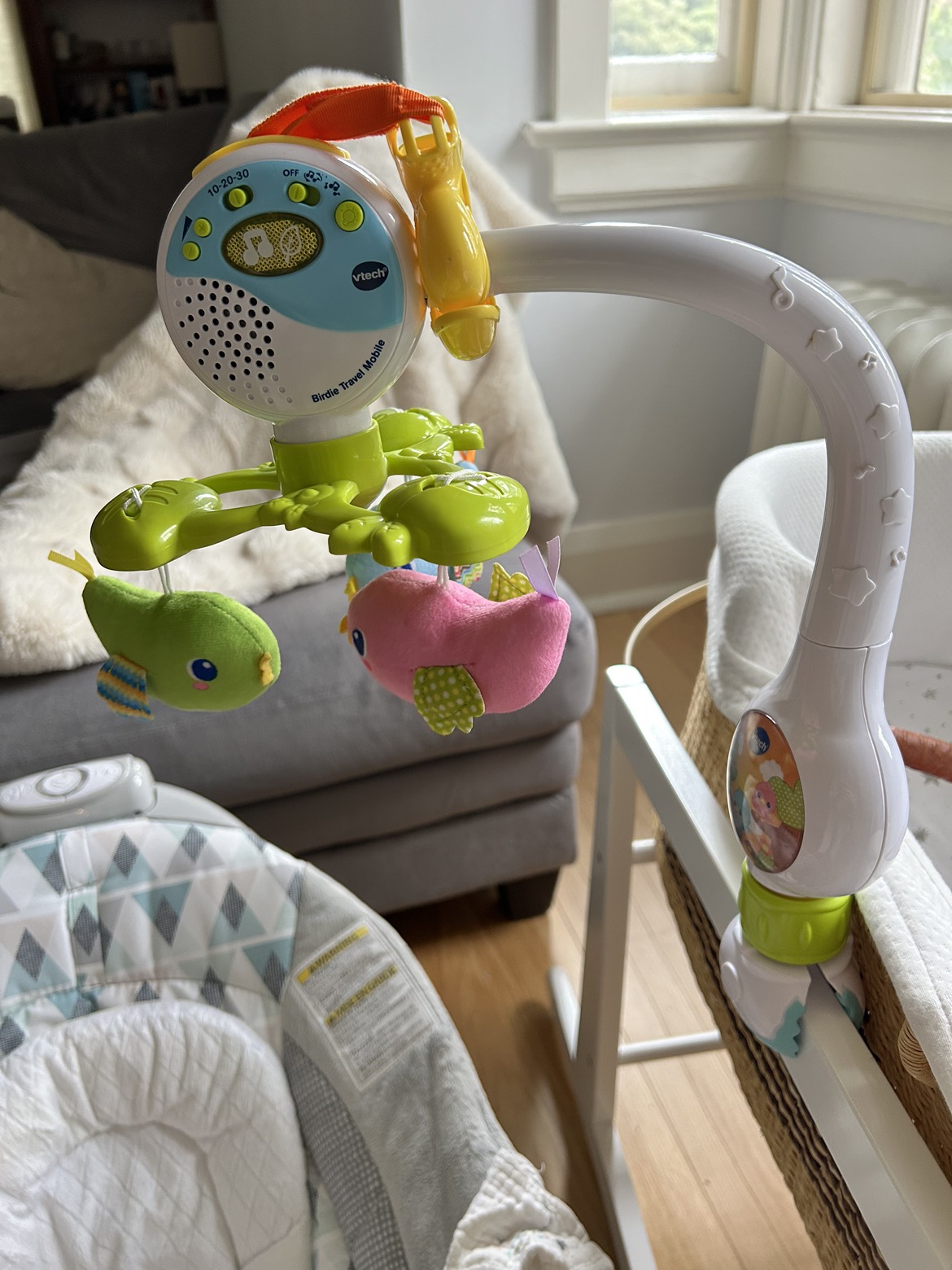 V-tech mobile - soothing song birdie travel mobile