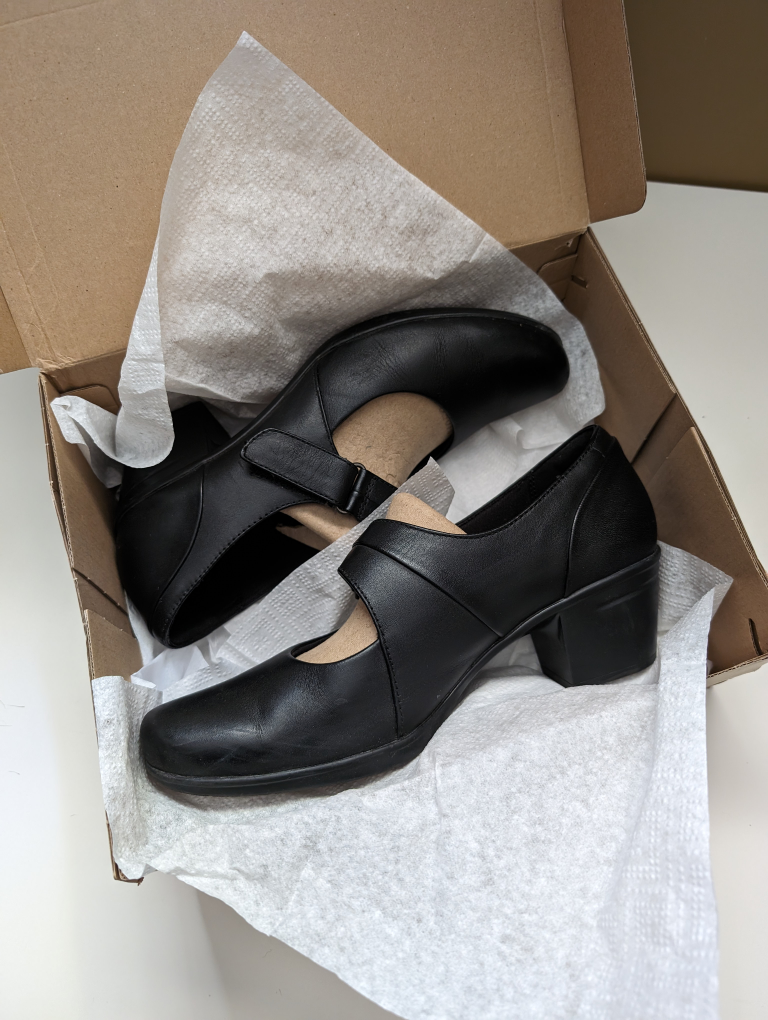 Clarks Women's Emslie Dress Pump Black US11