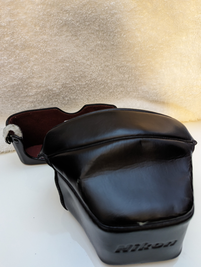 The Nikon EM SLR  35 mm film (SLR) image indicator(6)