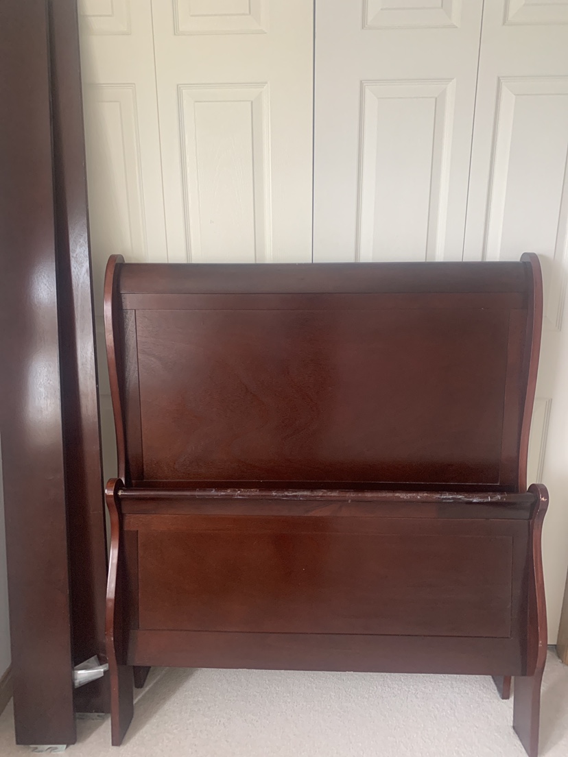 Mahogany wood twin sleigh bed frame thumbnail