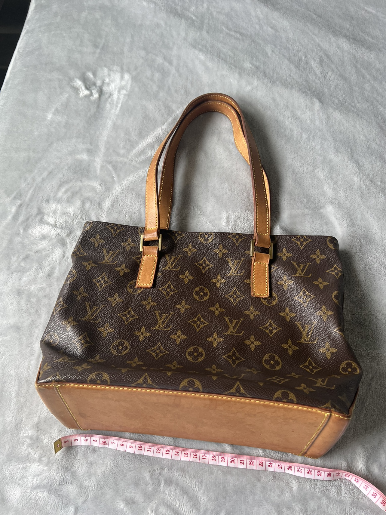 LV Shoulder Bag - photo 2
