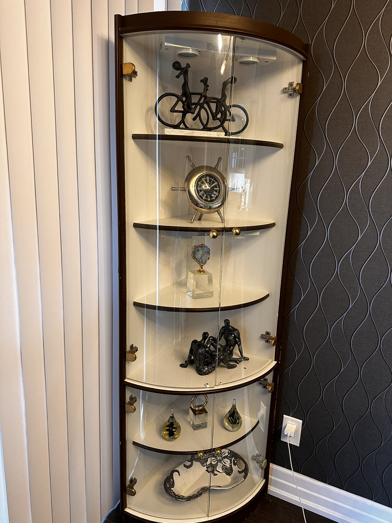 Corner display  cabinet