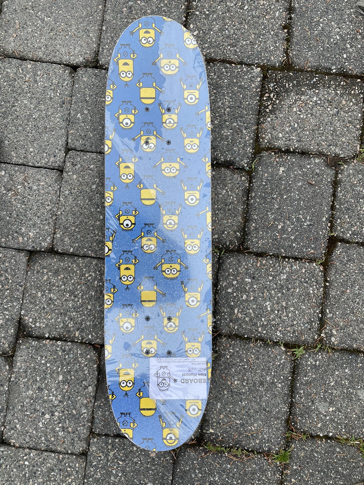 Minions skateboard thumbnail