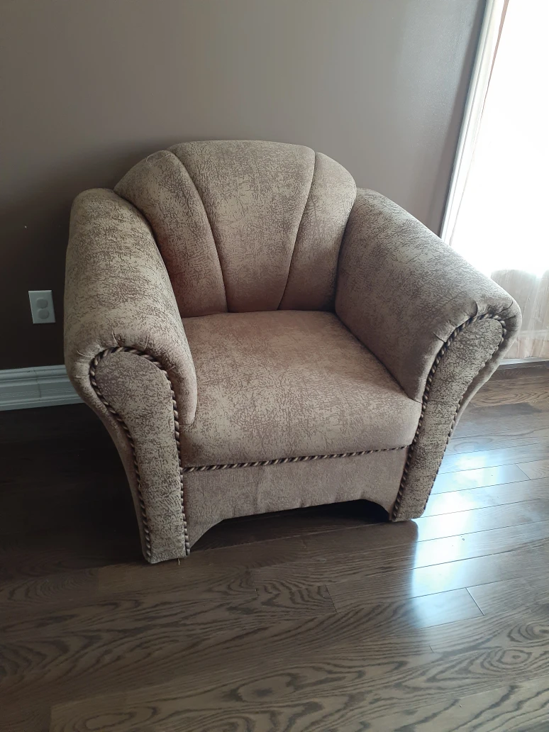 free 1 seater couch #freecycle