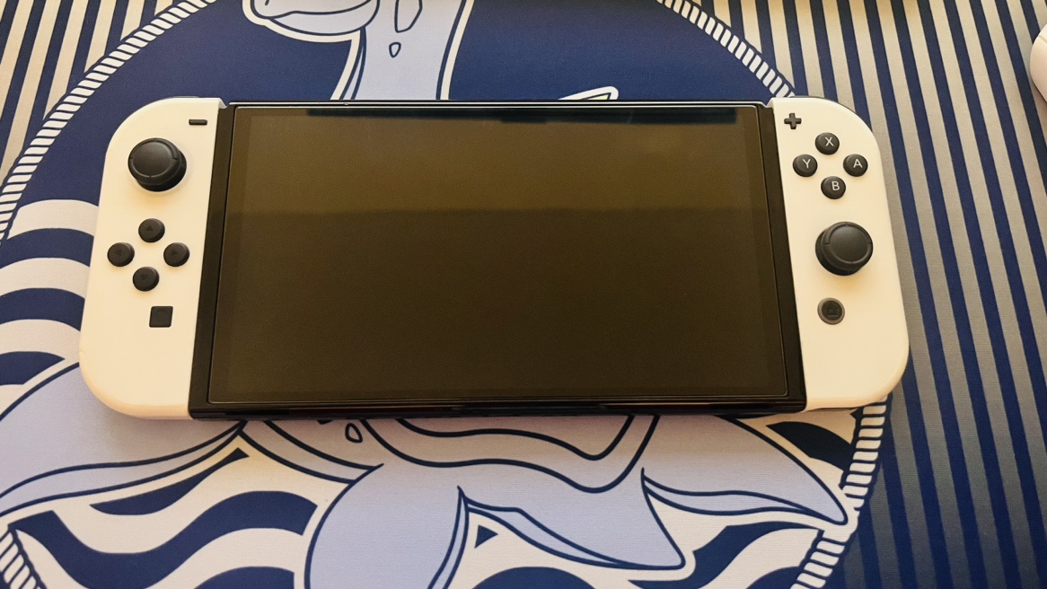 Nintendo Switch OLED - photo 2