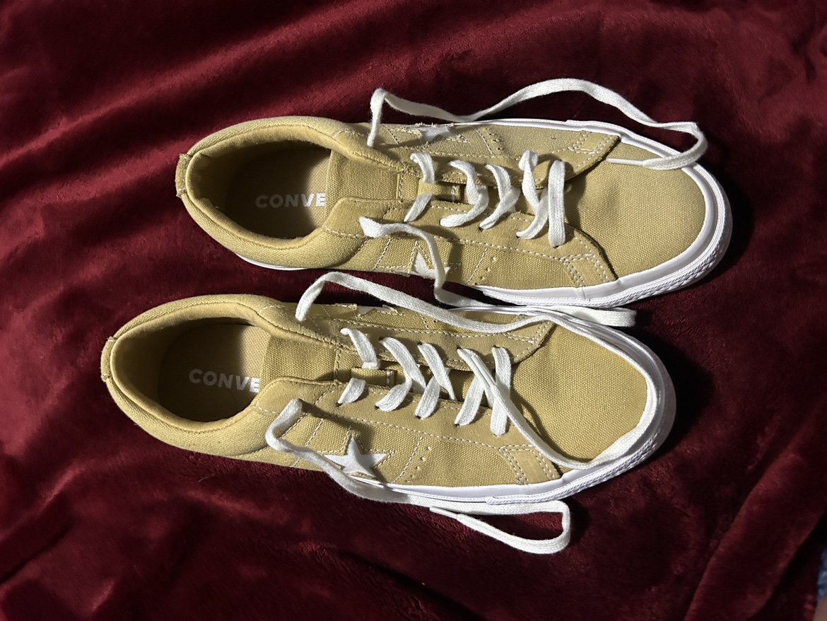 🥕Converse Unisex Shoes (Mens-7 and/or Womens-9) - photo 2