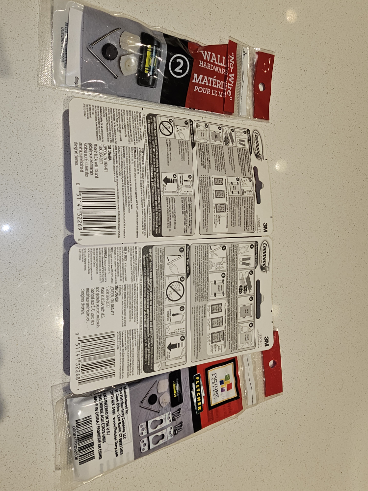 #free cycle - picture hanging stuff (new) image indicator(2)