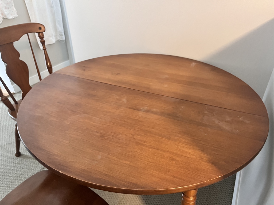 Table and 2 chairs #freecycle - photo 2