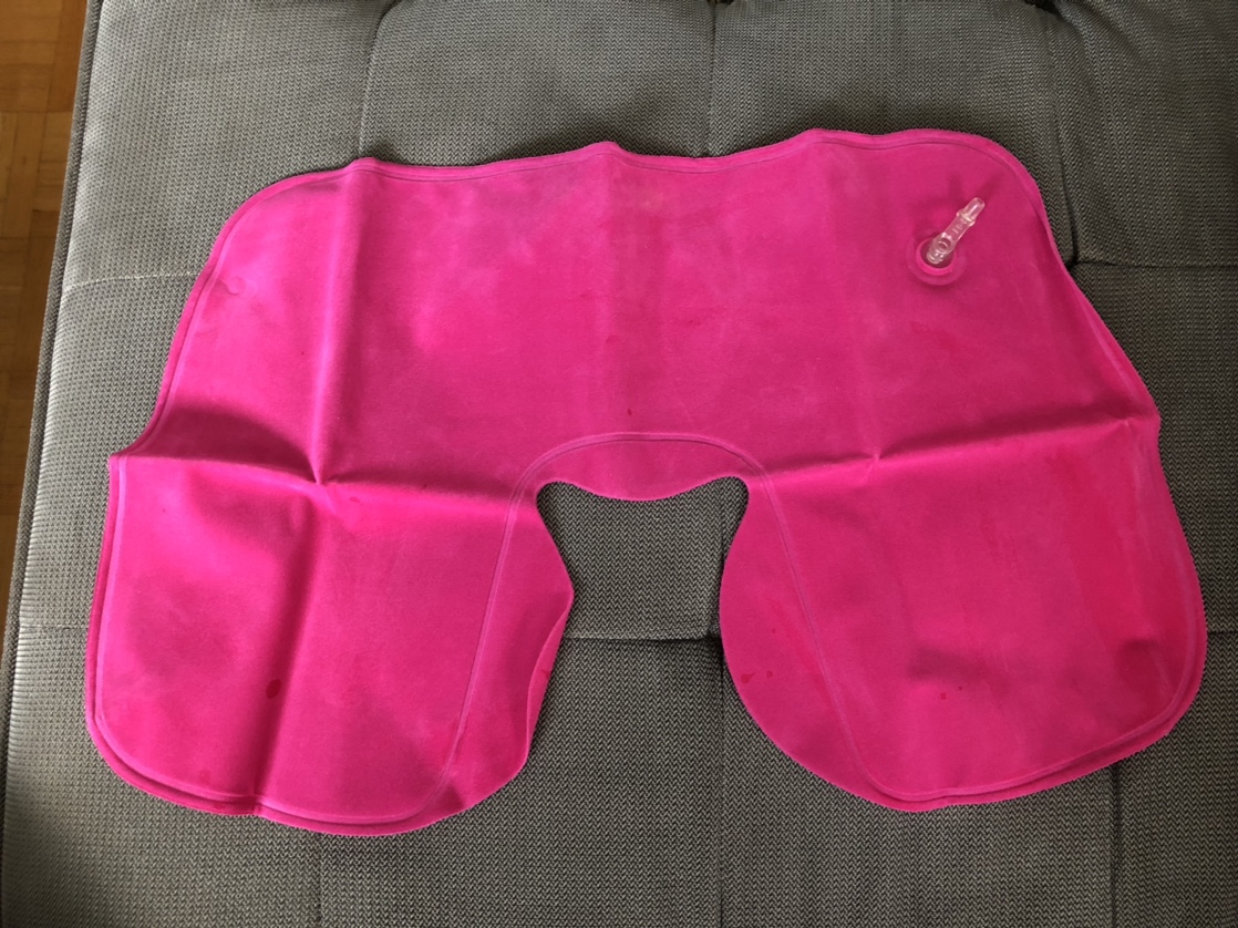 Inflatable pink travel neck pillow - photo 2