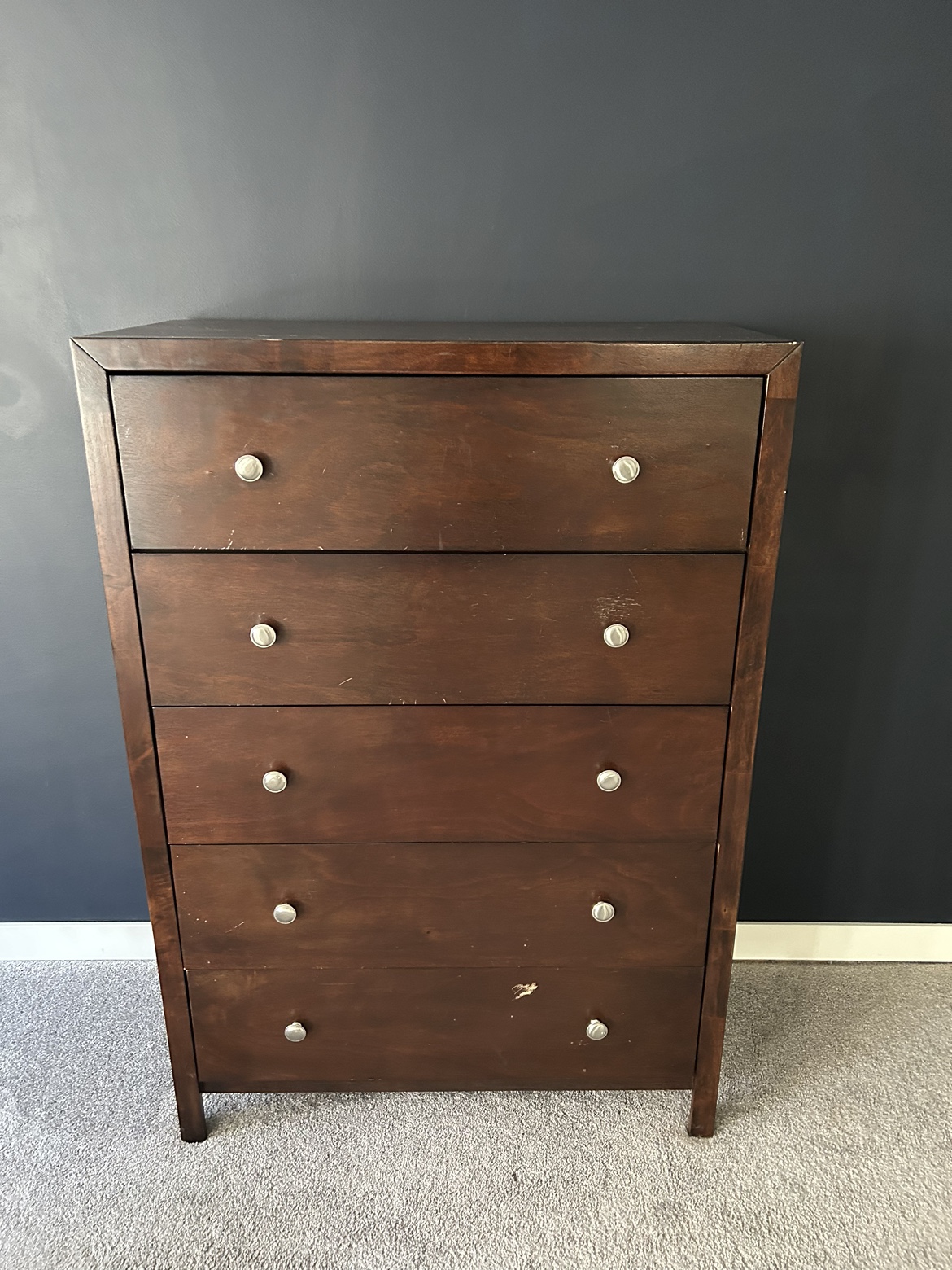 Chest of drawers