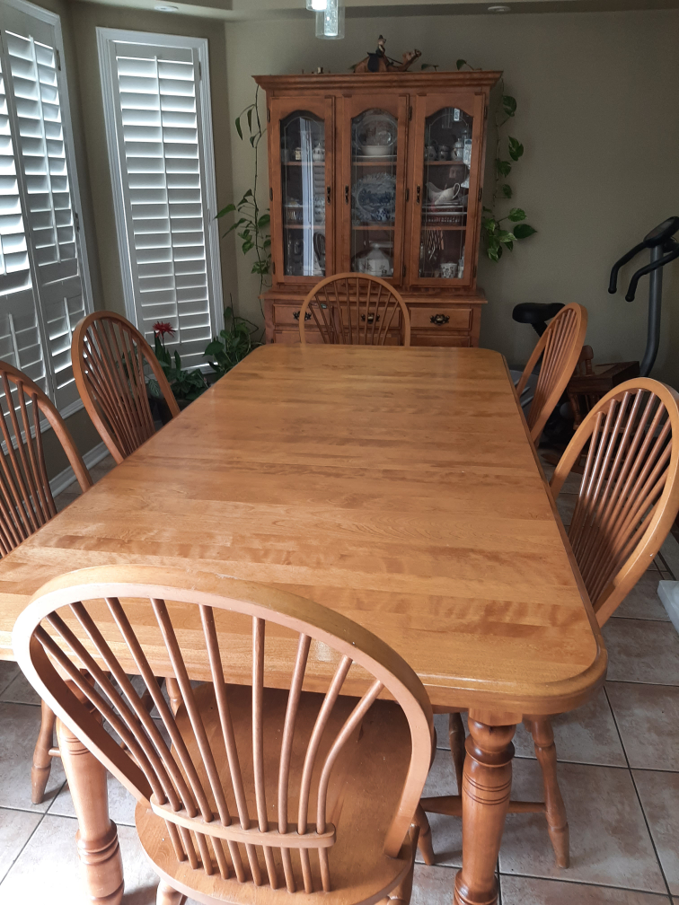 Dining set and wall unit