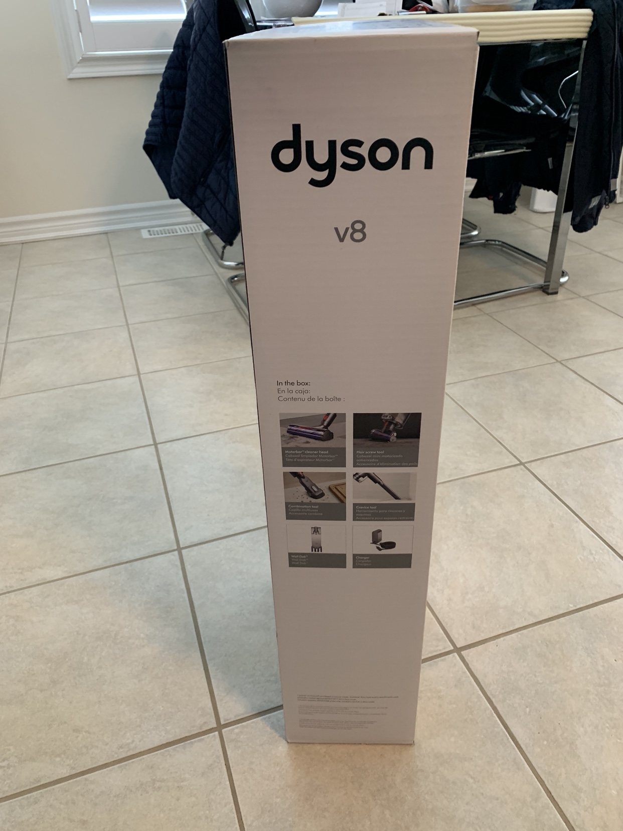 Dyson v8 brand new - photo 2