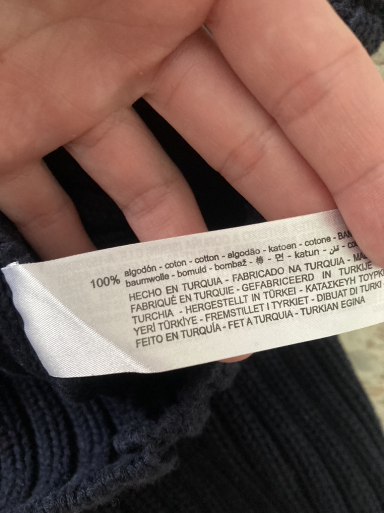 Cropped sweater image indicator(3)