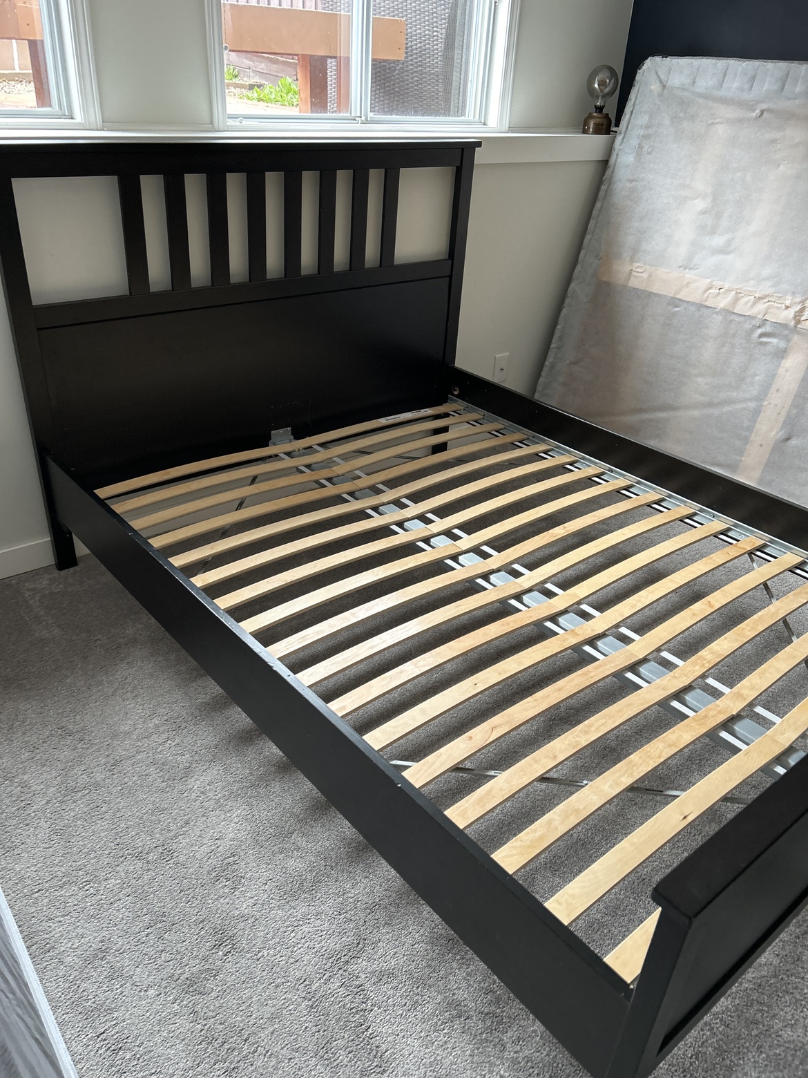 Queen bed frame - photo 3
