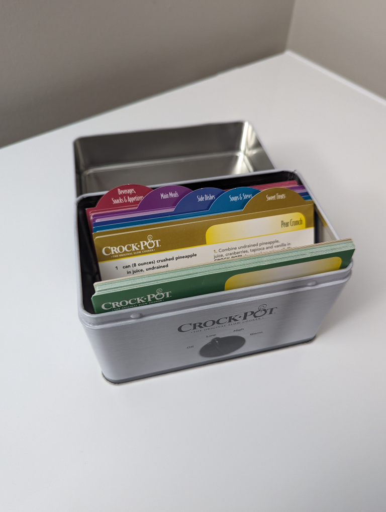 Crock-Pot Recipe Card Collection image indicator(3)
