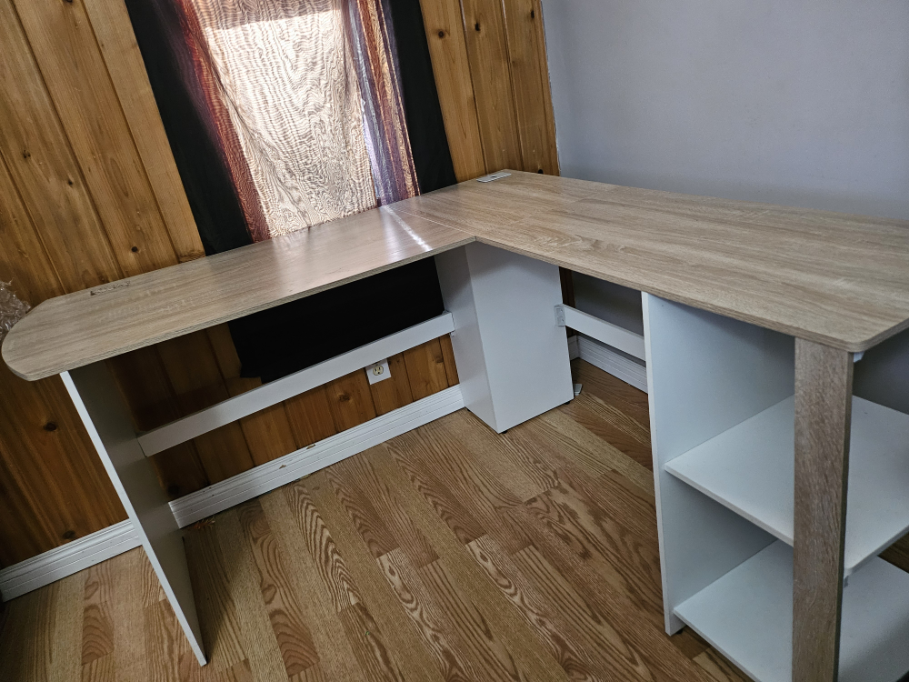 Nice Corner desk thumbnail