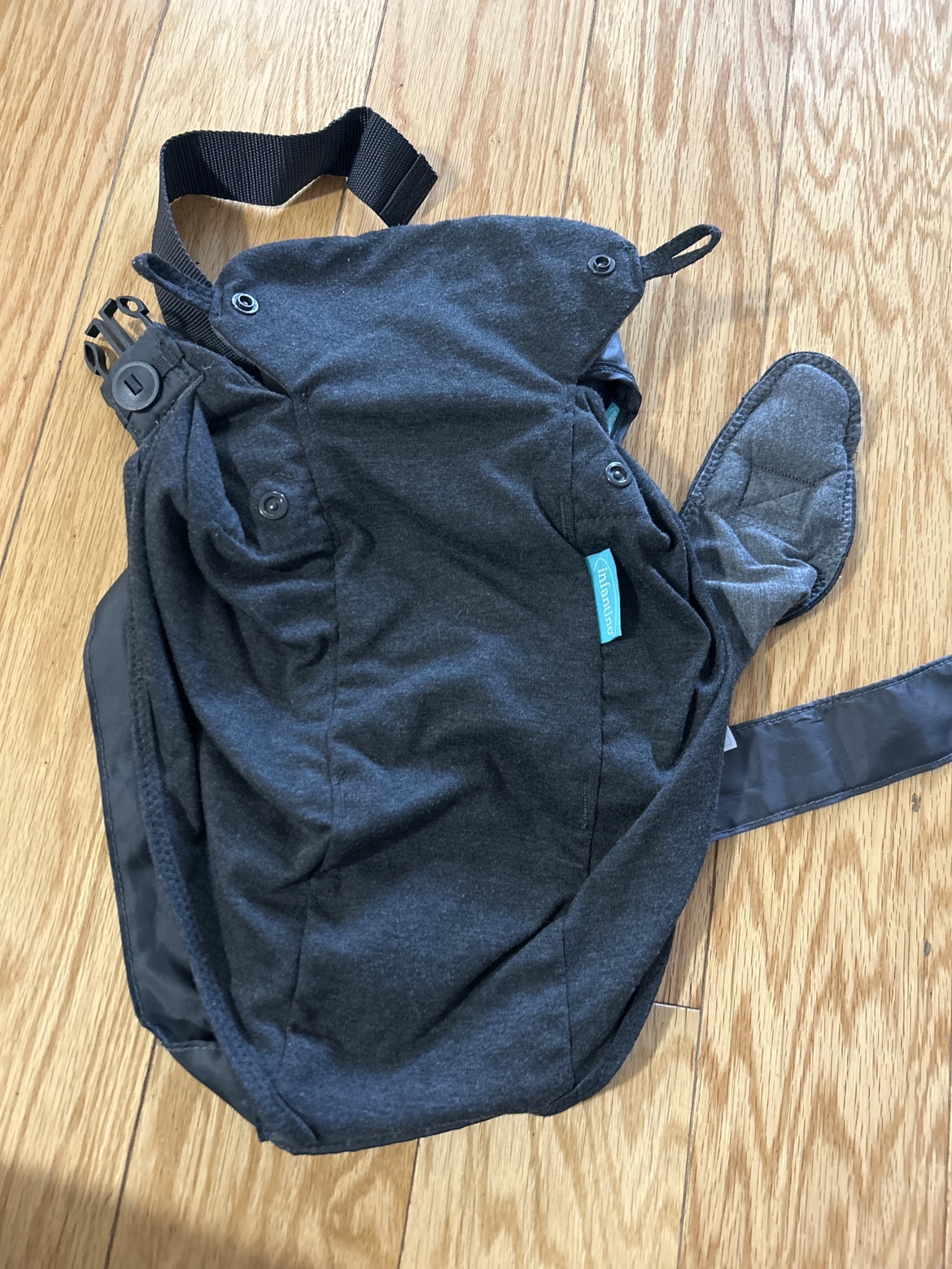 Infantino baby carrier thumbnail