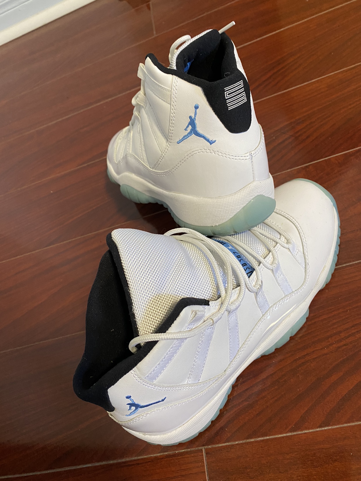 Air Jordan 11 Retro ‘Legend Blue’ size 7 - photo 2