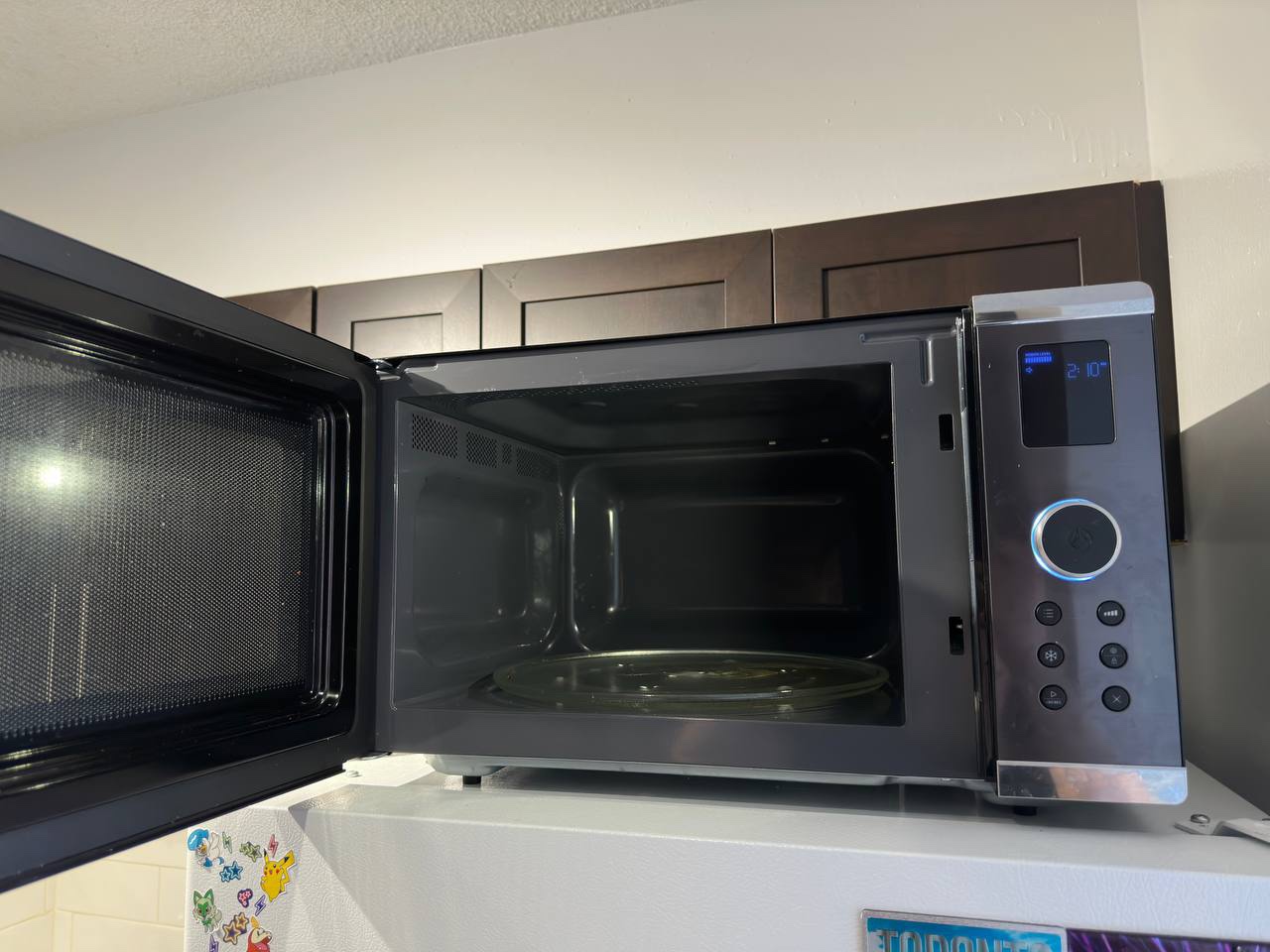 Microwave - photo 2