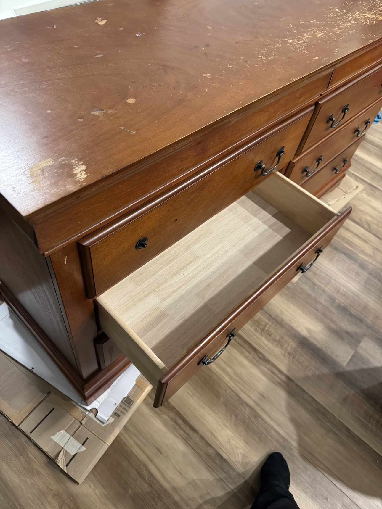 Free Dresser Mirror Included - photo 3