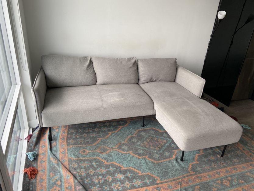 Couch - photo 4