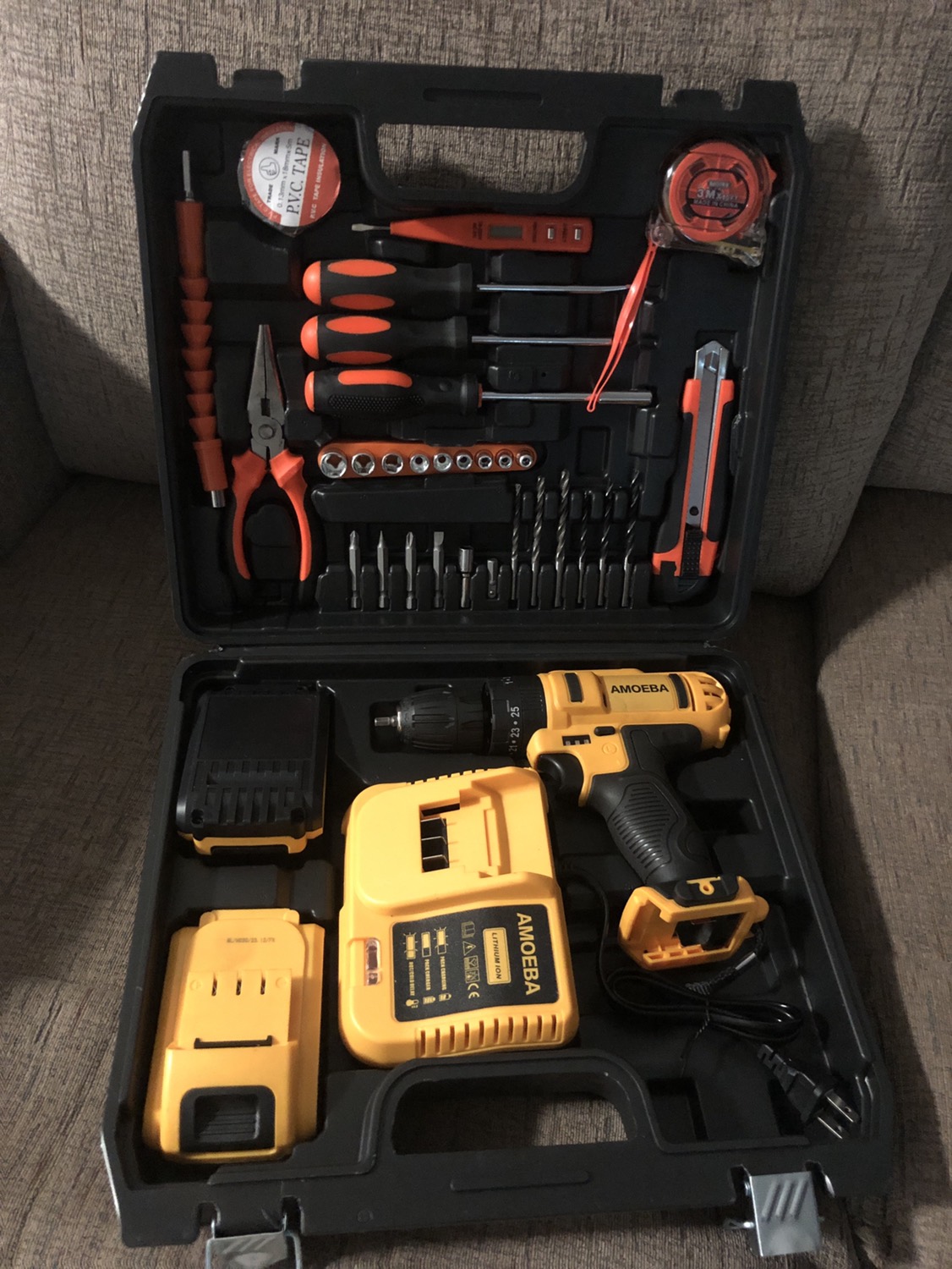 Power tool kit thumbnail