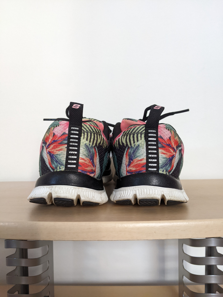 Skechers Lightweight Flex Sole Shoes Sneakers Footwear Size 7 image indicator(4)