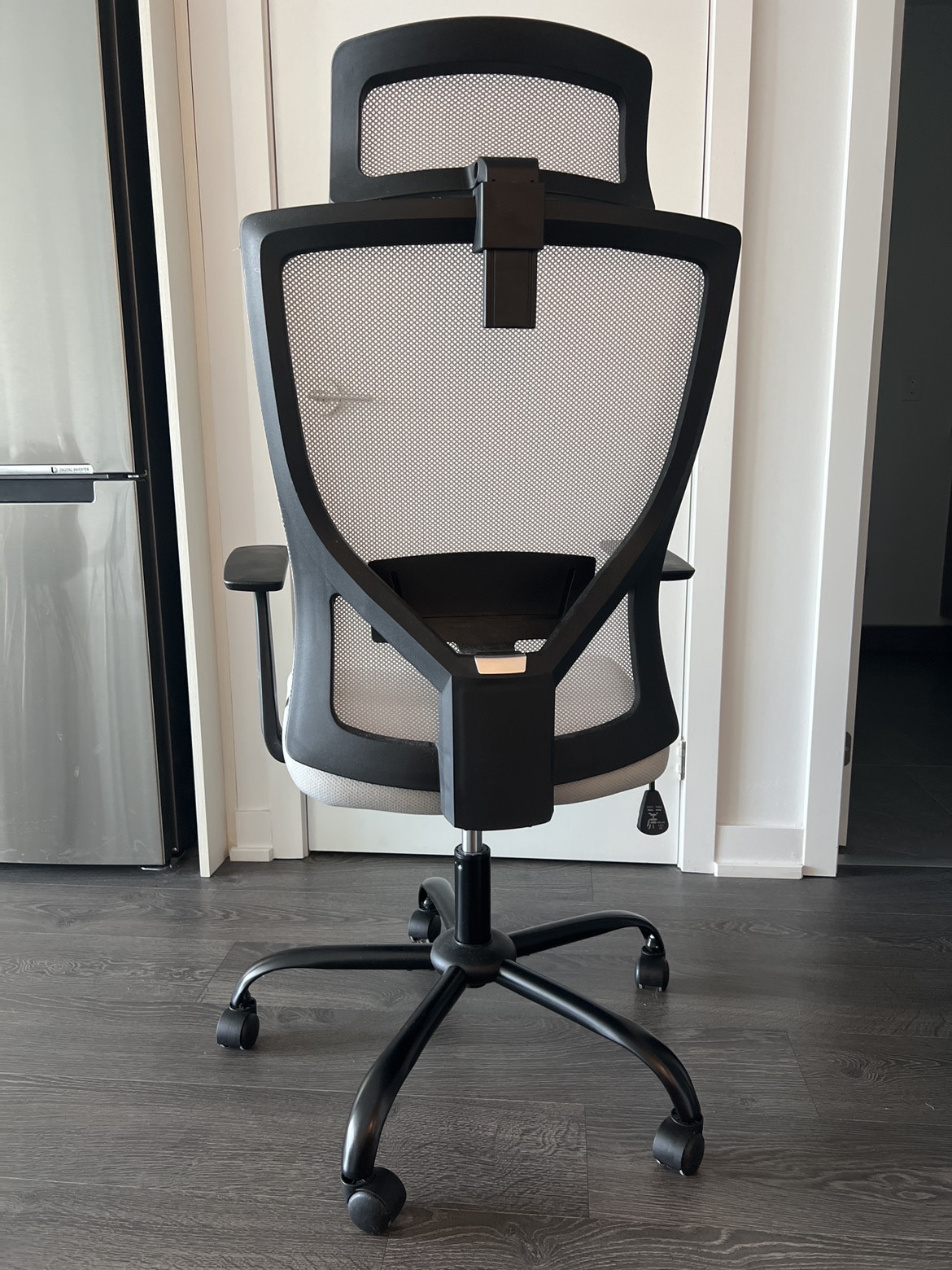 Office ergonomic chair - photo 3