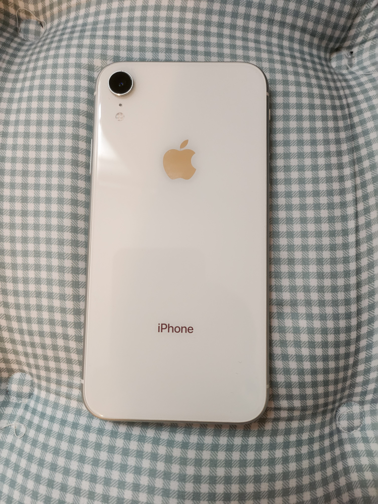 Iphone XR 64gb 80% Battery image indicator(2)