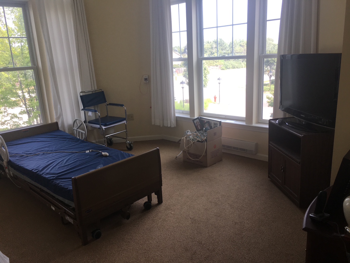 Invacare Bed w/ Mattress, Halo Rings, Overbed Table & Commode - photo 3