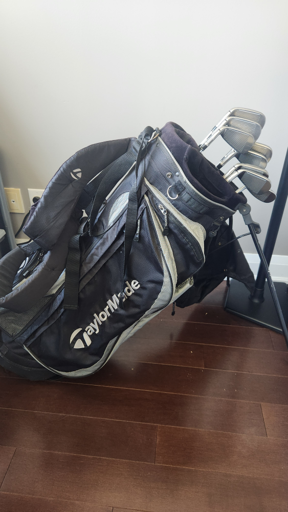 Taylormade Stealth Irons + TM bag + 60 degree Cleveland Wedge image indicator(8)