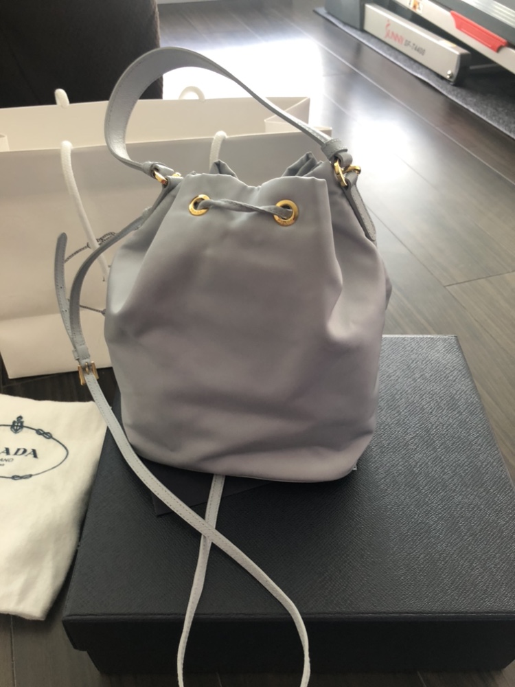 Prada re nylon bucket bag - photo 5