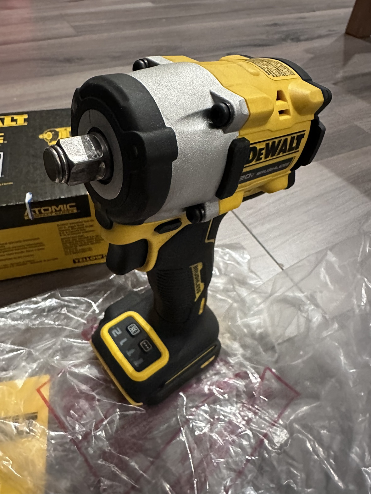 Dewalt 20V DCF921 (1/2”) impact wrench