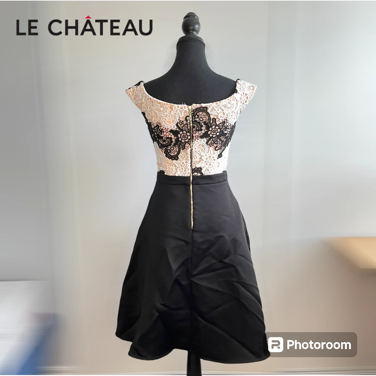 🖤 BRAND NEW 🖤 Le Château Dress 👗 image indicator(4)