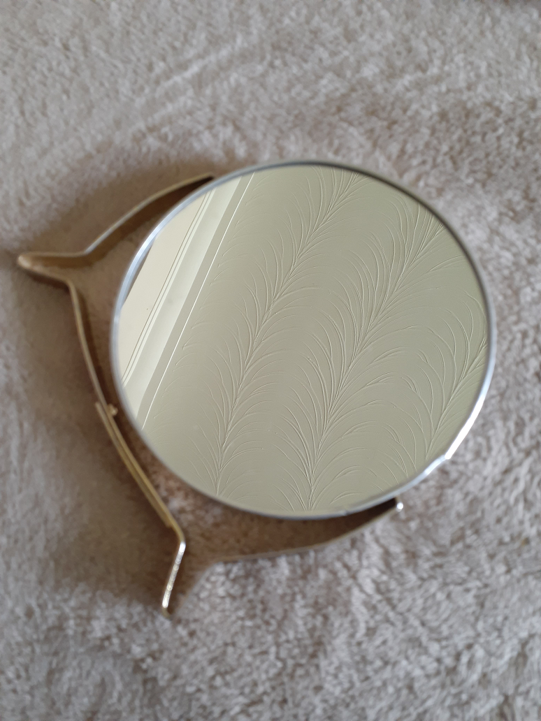 Vintage mirror image indicator(3)