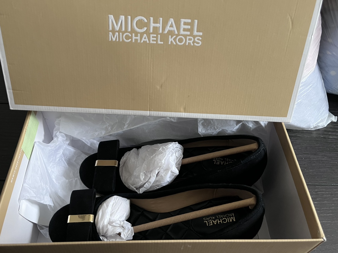 ** Brand New ** Michael Kors Size 5 image indicator(5)